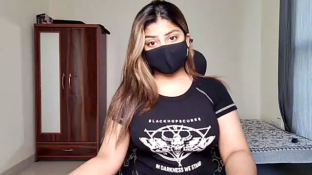 Hoty-Shivangi online show from March 2026 12:21:01 PM