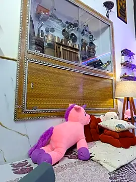 Hoty-Shivangi online show from October 2025 03:15:01 PM