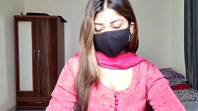 Hoty-Shivangi online show from March 2026 07:29:01 PM