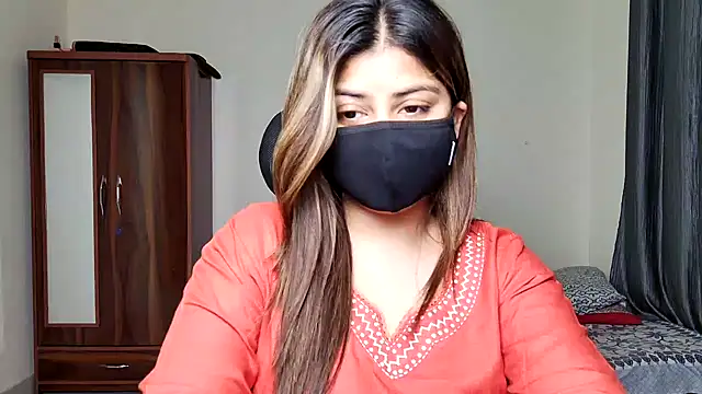 Hoty-Shivangi online show from March 2026 07:43:02 PM