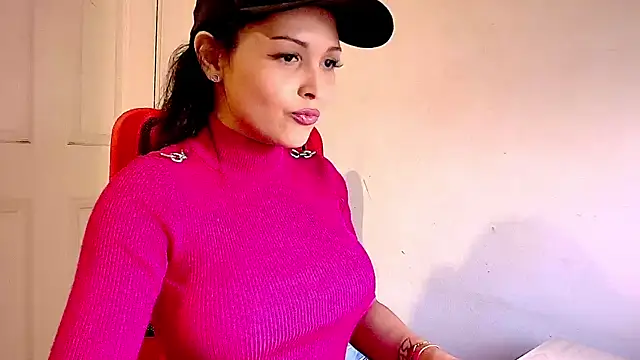 MOMMYJEVAA online show from May 2026 09:13:01 PM