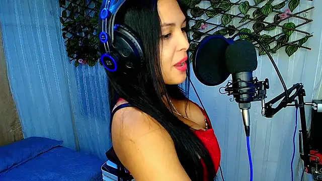 MOMMYJEVAA online show from March 2025 01:36:02 AM