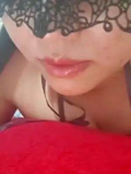 girldam95 online show from December 2025 03:03:01 PM