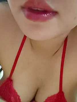 Snapshot of girldam95 chatting on January 2026 04:05:01 AM girldam95 online show from January 2026 04:05:01 AM