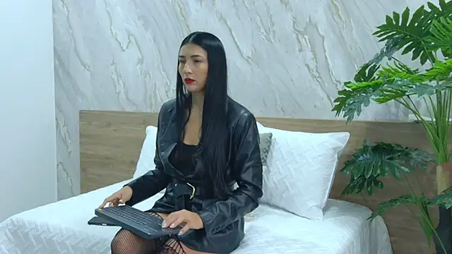 coniie jhons online show from November 2025 11:36:01 AM