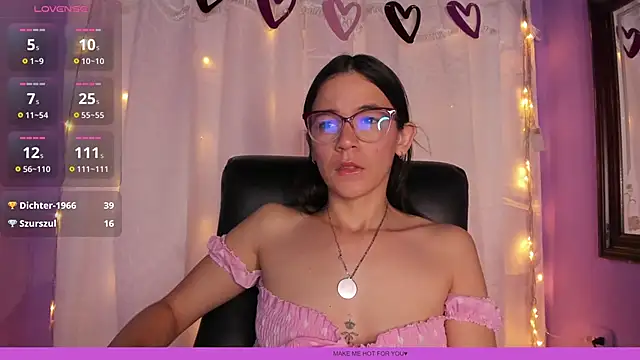 Snapshot of DalilaMassu chatting on February 2025 10:04:02 PM DalilaMassu online show from February 2025 10:04:02 PM