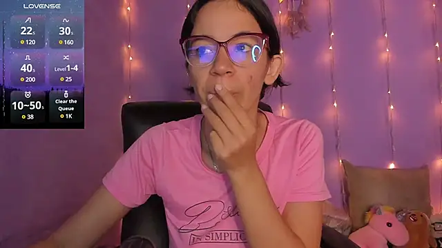 Snapshot of DalilaMassu chatting on January 2025 12:24:02 PM DalilaMassu online show from January 2025 12:24:02 PM