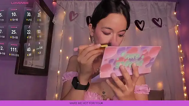 Snapshot of DalilaMassu chatting on March 2025 08:11:02 PM DalilaMassu online show from March 2025 08:11:02 PM