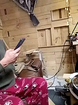 Snapshot of Buffshagswell chatting on November 2025 04:33:02 PM Buffshagswell online show from November 2025 04:33:02 PM