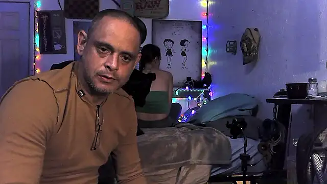 Buffshagswell online show from April 2026 02:02:01 AM