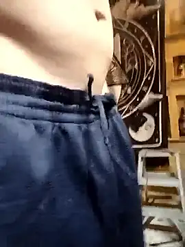 Snapshot of Buffshagswell chatting on December 2025 04:13:02 AM Buffshagswell online show from December 2025 04:13:02 AM