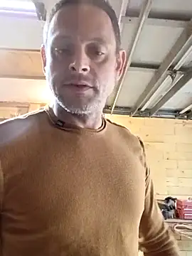 Snapshot of Buffshagswell chatting on November 2025 02:51:01 PM Buffshagswell online show from November 2025 02:51:01 PM