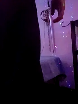 Snapshot of Buffshagswell chatting on November 2025 08:31:01 PM Buffshagswell online show from November 2025 08:31:01 PM