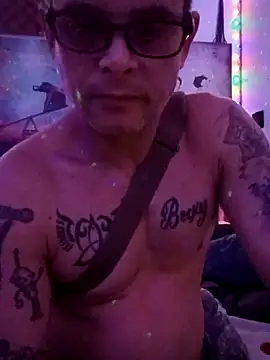 Snapshot of Buffshagswell chatting on December 2025 07:26:01 PM Buffshagswell online show from December 2025 07:26:01 PM