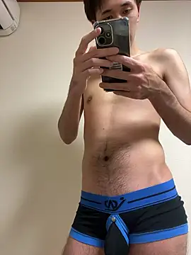 ryusei18570 online show from April 2026 07:42:01 PM