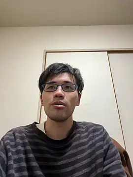 Snapshot of ryusei18570 chatting on February 2025 01:27:01 PM ryusei18570 online show from February 2025 01:27:01 PM