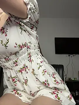 NickiLike online show from February 2026 05:24:02 PM