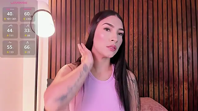 Jennmiiller  online show from December 2025 12:32:02 PM