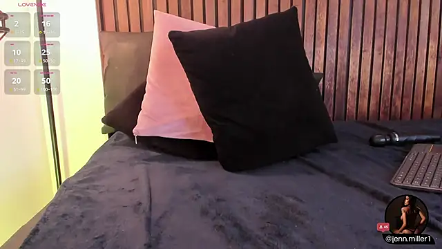 Jennmiiller  online show from February 2025 02:49:02 PM