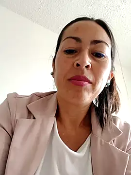 MARIANA-12  online show from February 2025 05:19:02 PM