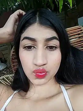 Snapshot of Julix_A chatting on January 2025 06:35:01 PM Julix A online show from January 2025 06:35:01 PM