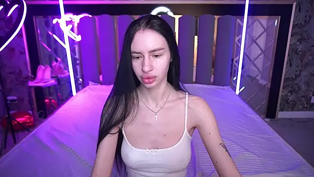 Snow WhiteeeX online show from April 2026 05:42:01 AM