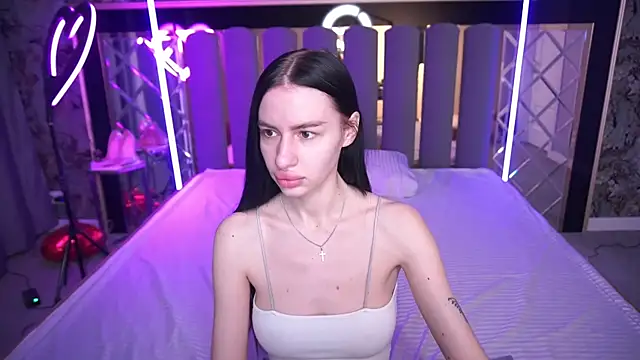 Snow WhiteeeX online show from April 2026 05:48:02 AM