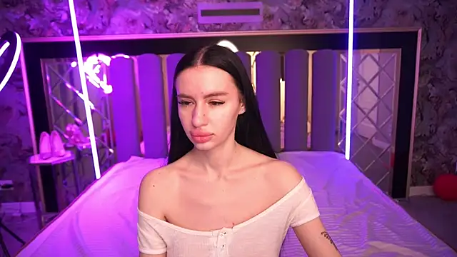 Snow WhiteeeX online show from March 2026 06:46:01 AM