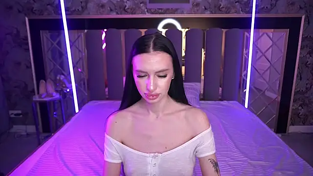 Snow WhiteeeX online show from March 2026 06:48:02 AM