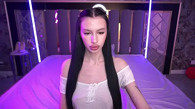 Snow WhiteeeX online show from March 2026 06:36:01 AM