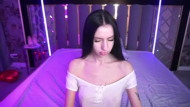 Snow WhiteeeX online show from March 2026 06:39:02 AM