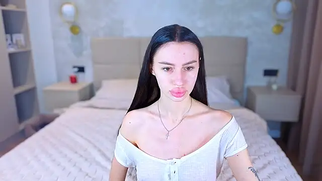 Snapshot of Snow_WhiteeeX chatting on June 2026 05:45:02 AM Snow WhiteeeX online show from June 2026 05:45:02 AM