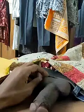 Snapshot of Ssdhaka11 chatting on December 2024 01:28:01 PM Ssdhaka11 online show from December 2024 01:28:01 PM