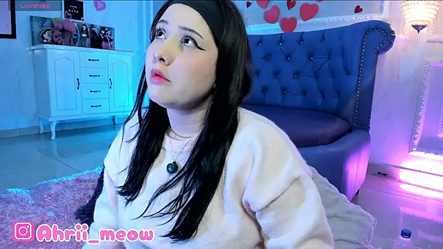 AHRI LEE online show from March 2025 09:48:02 PM