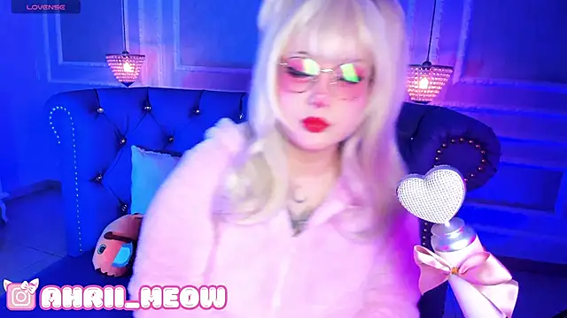 AHRI LEE online show from January 2025 12:15:01 AM