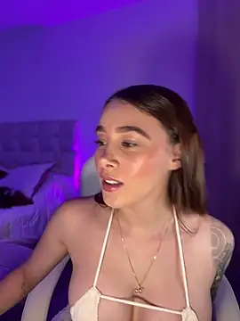 Snapshot of Lanataylor- chatting on February 2025 09:43:01 PM Lanataylor- online show from February 2025 09:43:01 PM