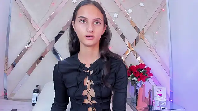 ninaht online show from December 2025 09:04:01 PM