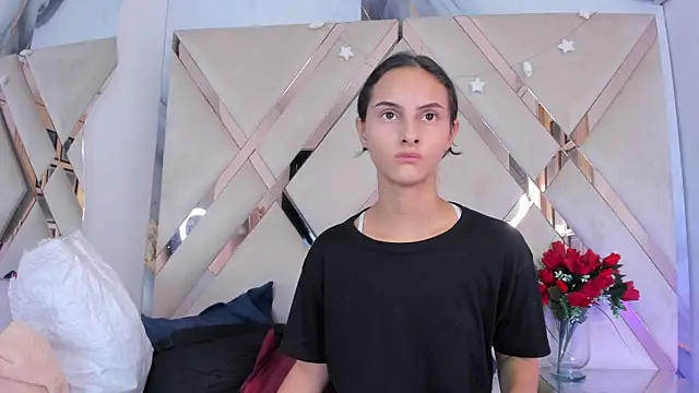 ninaht online show from November 2025 08:42:02 PM