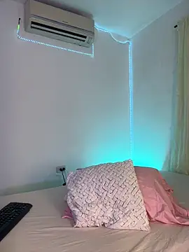 ninaht online show from February 2026 08:31:02 PM