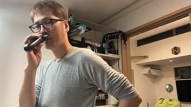 Snapshot of kensnb chatting on November 2025 07:51:01 PM kensnb online show from November 2025 07:51:01 PM