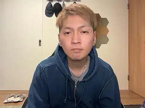 Snapshot of kensnb chatting on December 2025 12:11:01 PM kensnb online show from December 2025 12:11:01 PM