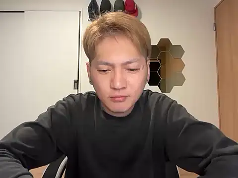 Snapshot of kensnb chatting on November 2025 07:47:01 PM kensnb online show from November 2025 07:47:01 PM