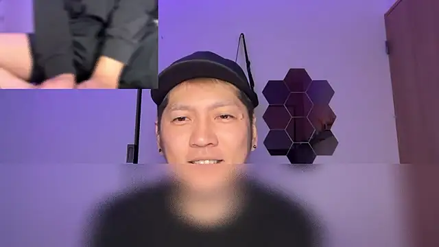 Snapshot of kensnb chatting on February 2026 08:33:02 PM kensnb online show from February 2026 08:33:02 PM