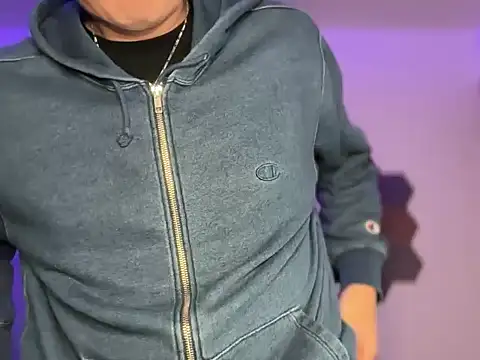 Snapshot of kensnb chatting on January 2026 01:40:01 PM kensnb online show from January 2026 01:40:01 PM