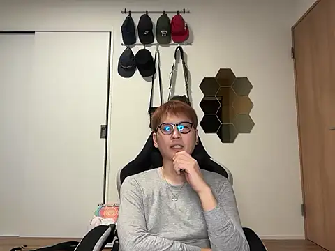 Snapshot of kensnb chatting on November 2025 12:53:02 PM kensnb online show from November 2025 12:53:02 PM