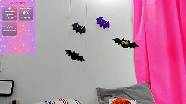 Snapshot of Natasha_by chatting on October 2025 02:18:01 PM Natasha by online show from October 2025 02:18:01 PM