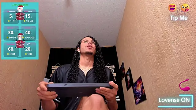 Gilbert 009 online show from December 2024 02:17:02 PM