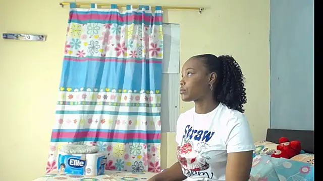 Madison  12 online show from February 2025 02:12:01 AM