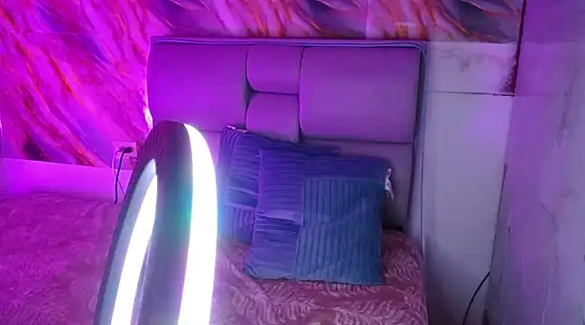 Snapshot of Freyja_01 chatting on March 2025 11:25:01 PM Freyja 01 online show from March 2025 11:25:01 PM