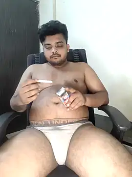 Snapshot of Mr_Handsome_hunk chatting on December 2024 09:52:02 PM Mr Handsome hunk online show from December 2024 09:52:02 PM